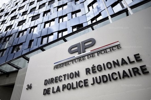 Façade de la Police Judiciaire