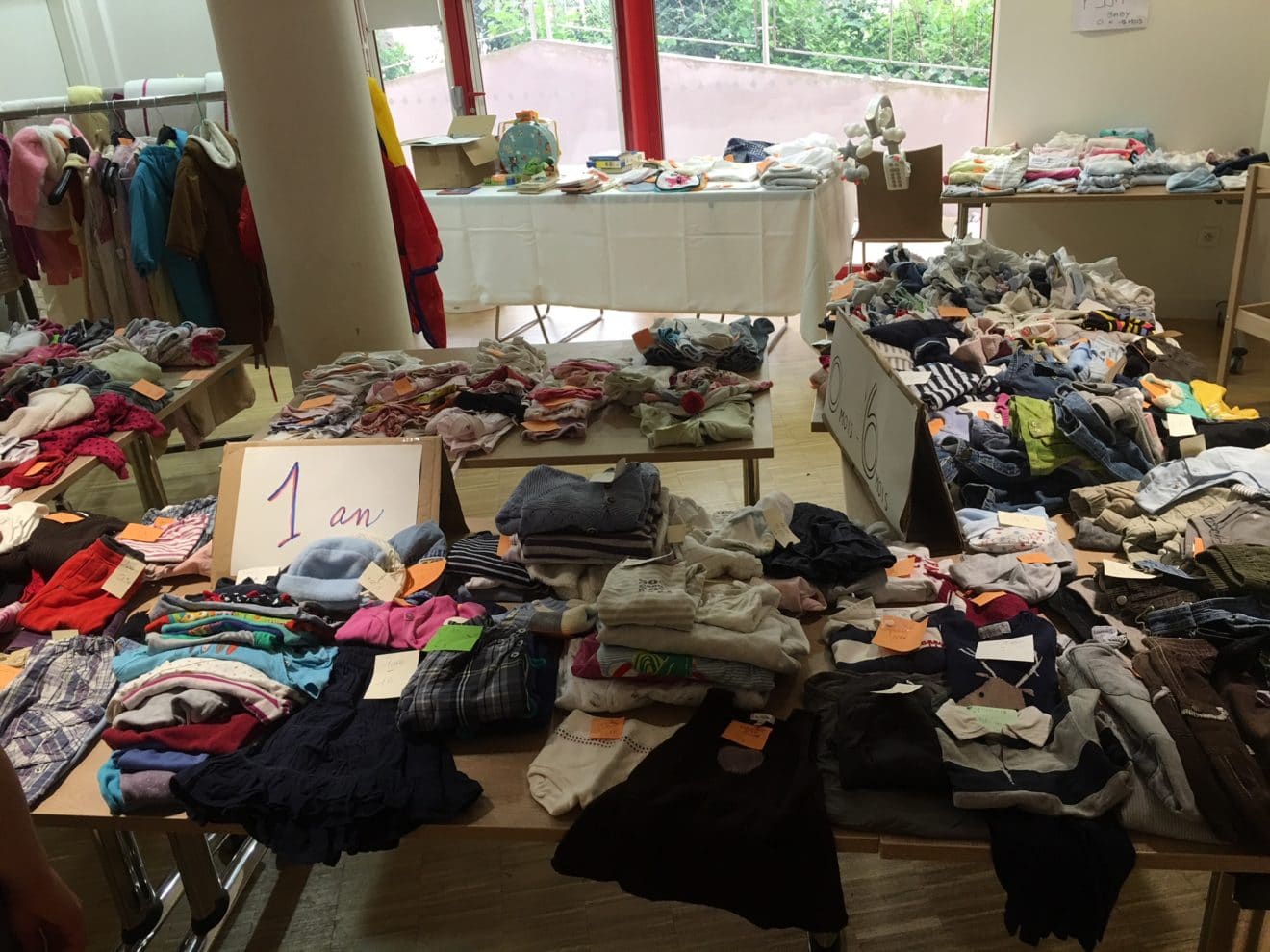 Braderie vêtements